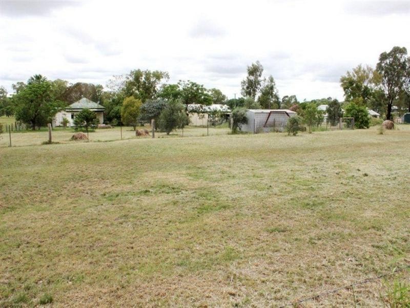 13 Mill Road, Millmerran QLD 4357