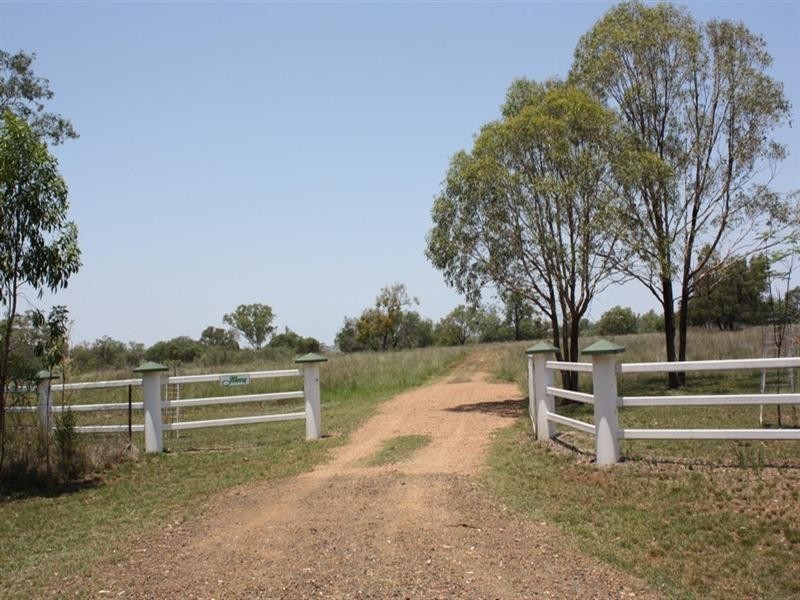 Felton South QLD 4358