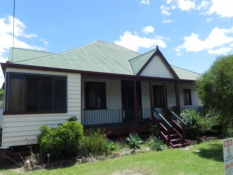 25 Lola Avenue, Millmerran QLD 4357