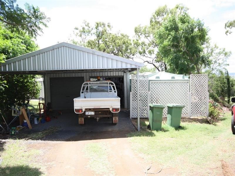 105 Brookvale Park Road, Oakey QLD 4401