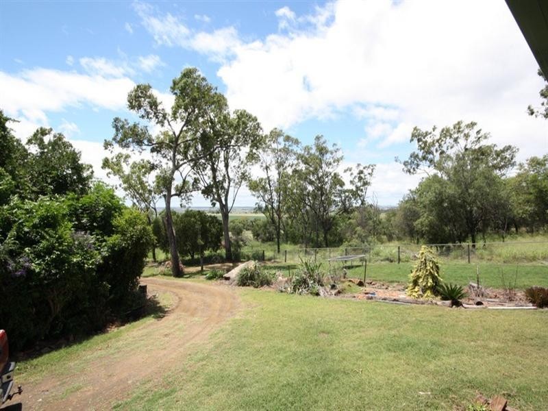 105 Brookvale Park Road, Oakey QLD 4401
