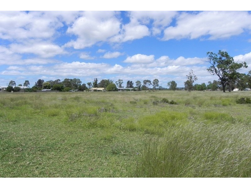 27 West Street, Millmerran QLD 4357