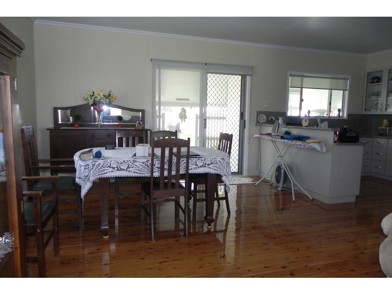 27 West Street, Millmerran QLD 4357