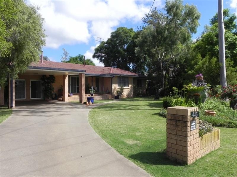 45 Murray, Pittsworth QLD 4356