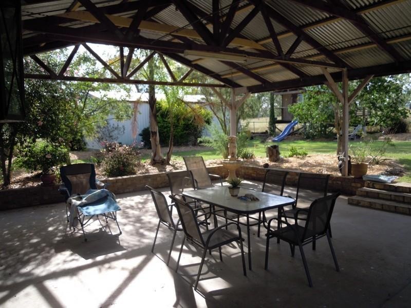 1557 Clifton-Pittsworth Road, Pittsworth QLD 4356