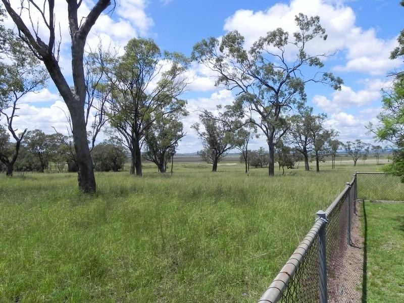 1557 Clifton-Pittsworth Road, Pittsworth QLD 4356