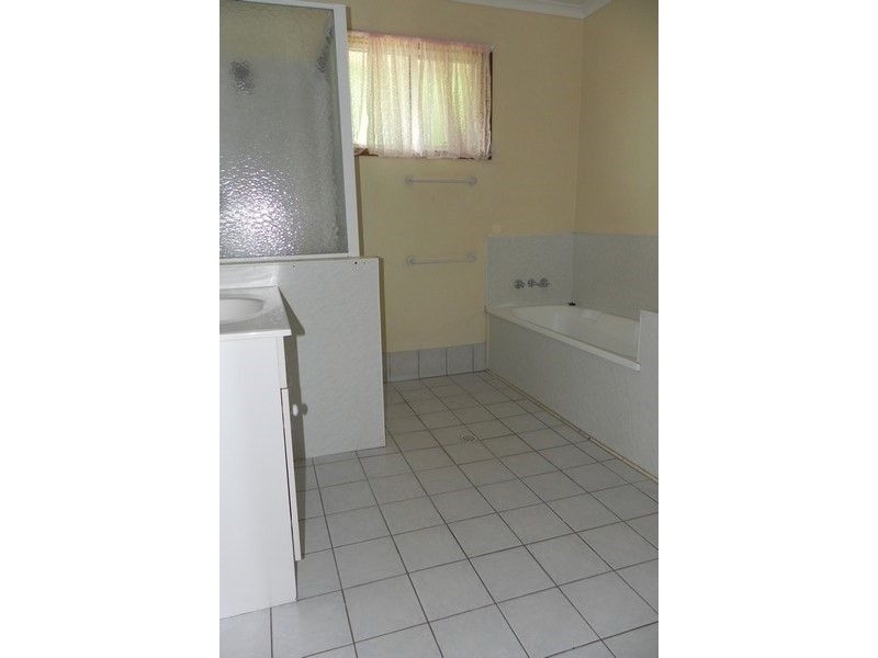 4a Hume, Pittsworth QLD 4356