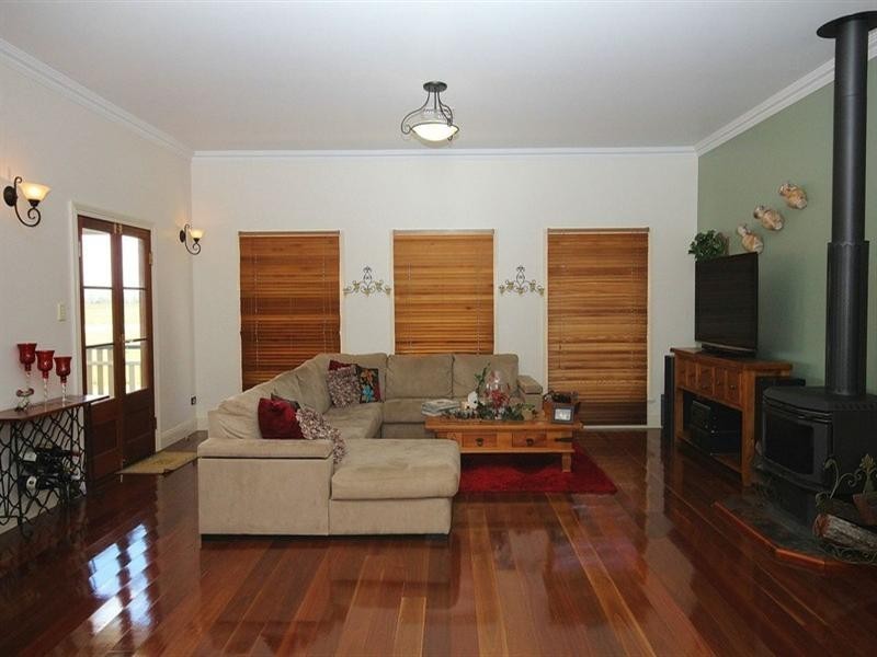 636 Old Elphinstone Road, Clifton QLD 4361