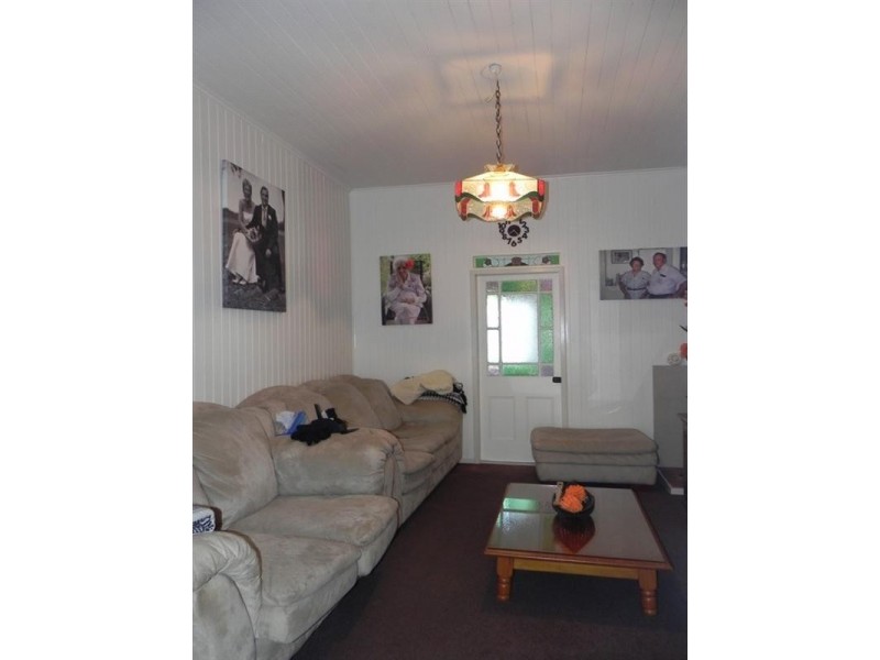 24 Edward, Millmerran QLD 4357