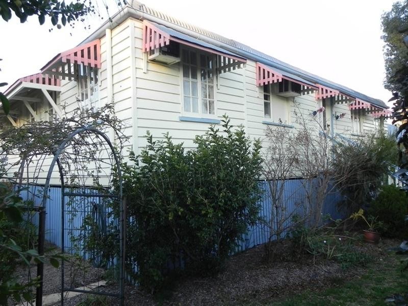 24 Edward, Millmerran QLD 4357