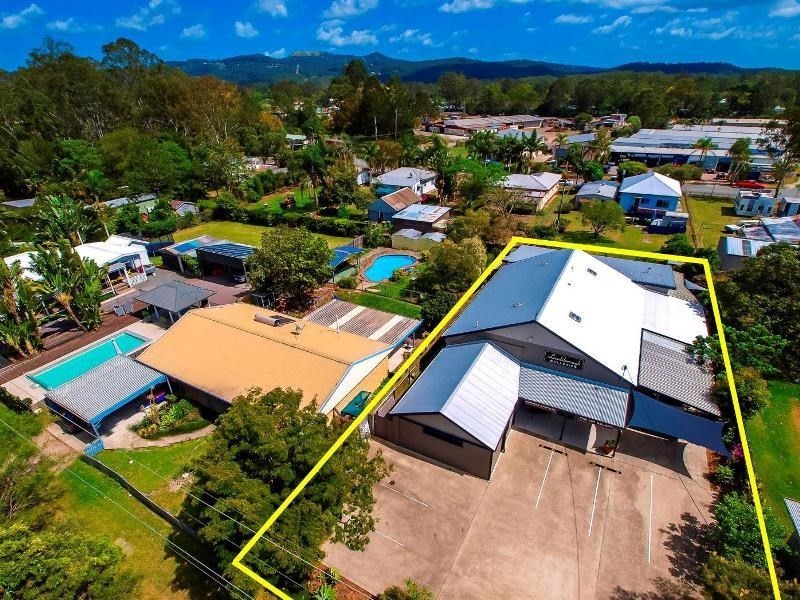 27 Caloundra Street, Landsborough QLD 4550