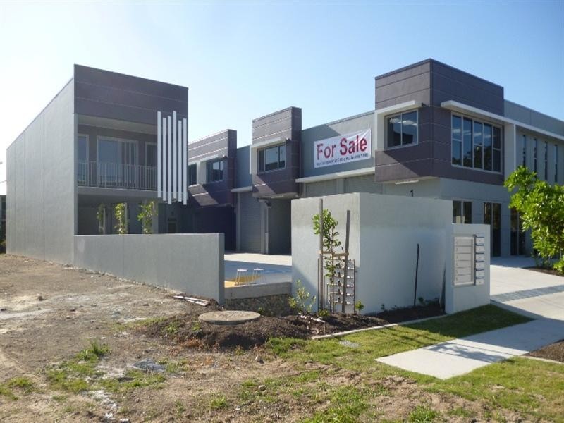 1/9 Exeter Way, Caloundra West QLD 4551