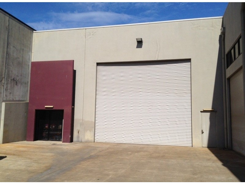 2/14 Premier Circuit, Warana QLD 4575