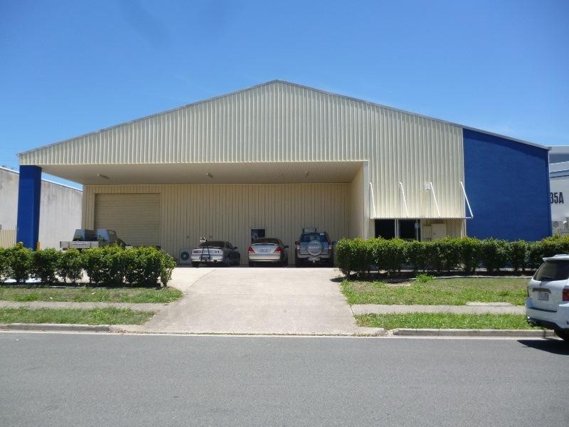 33 Technology Drive, Warana QLD 4575
