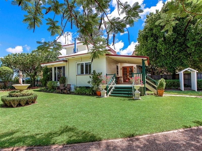 4 Ballinger Crescent, Buderim QLD 4556