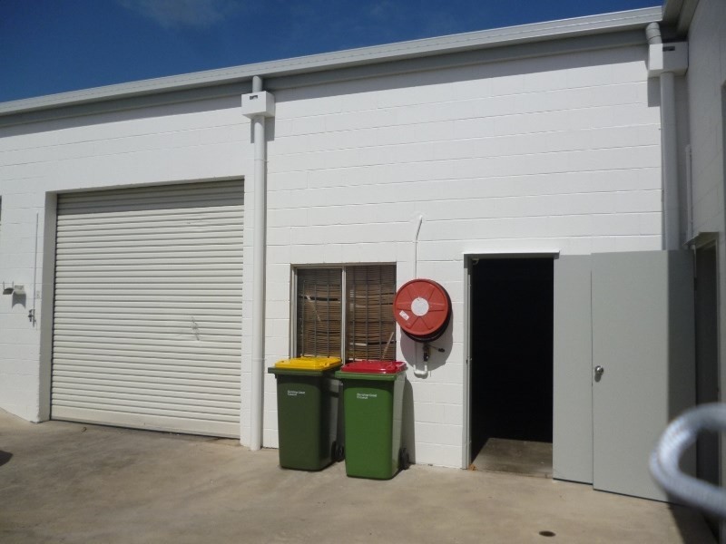 5 and 6/9 Production Avenue, Warana QLD 4575