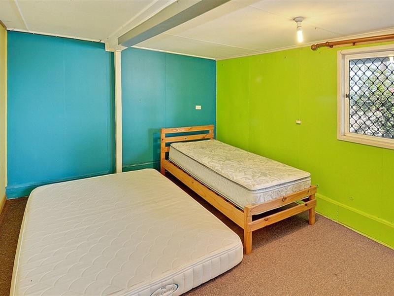 31 Bulcock Beach Esplanade, Caloundra QLD 4551