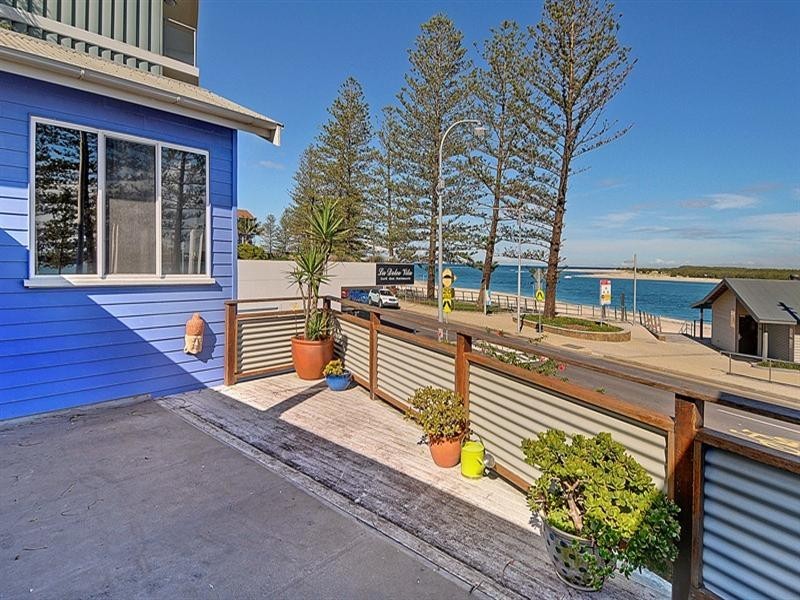 31 Bulcock Beach Esplanade, Caloundra QLD 4551