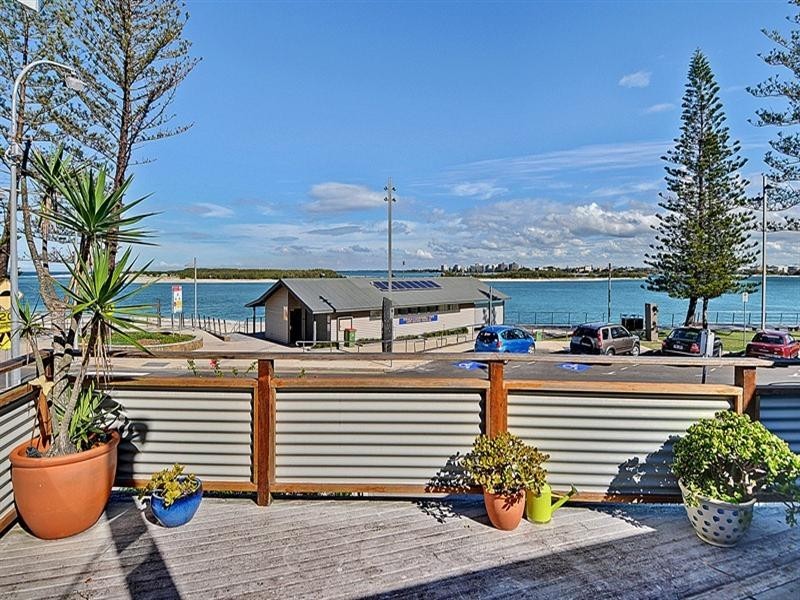 31 Bulcock Beach Esplanade, Caloundra QLD 4551