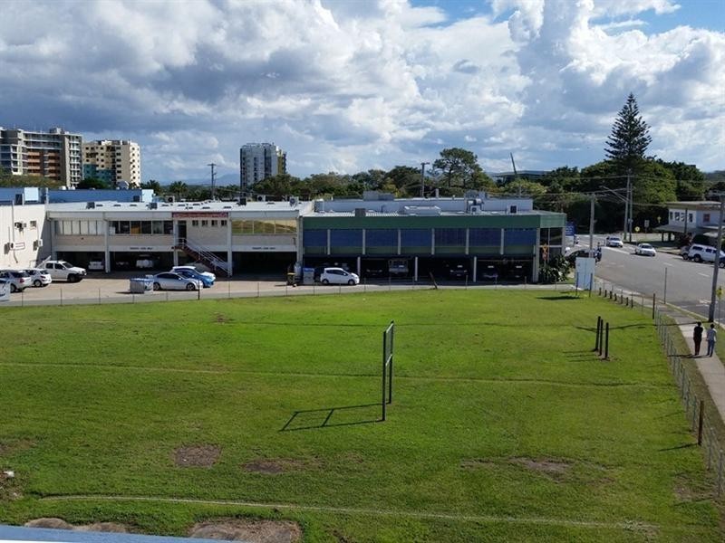 L1and7/22 Ormuz Avenue, Caloundra QLD 4551