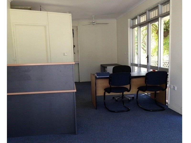 1/2 Karanne Drive, Mooloolah Valley QLD 4553