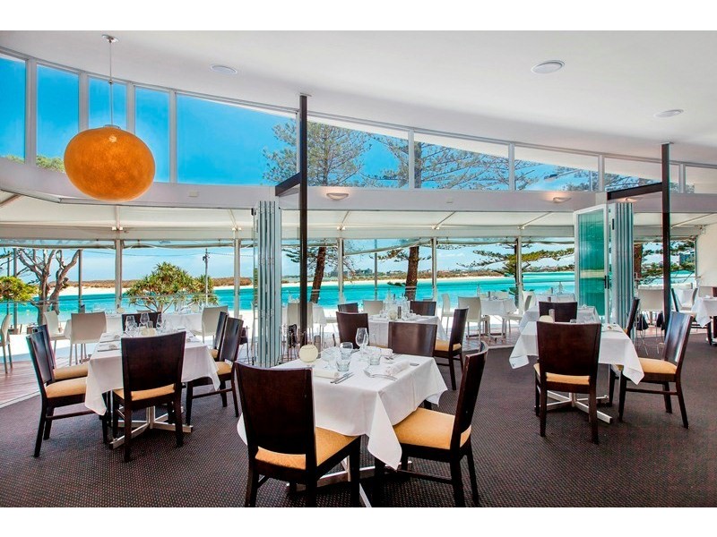 26 Esplanade Bulcock Beach, Caloundra QLD 4551