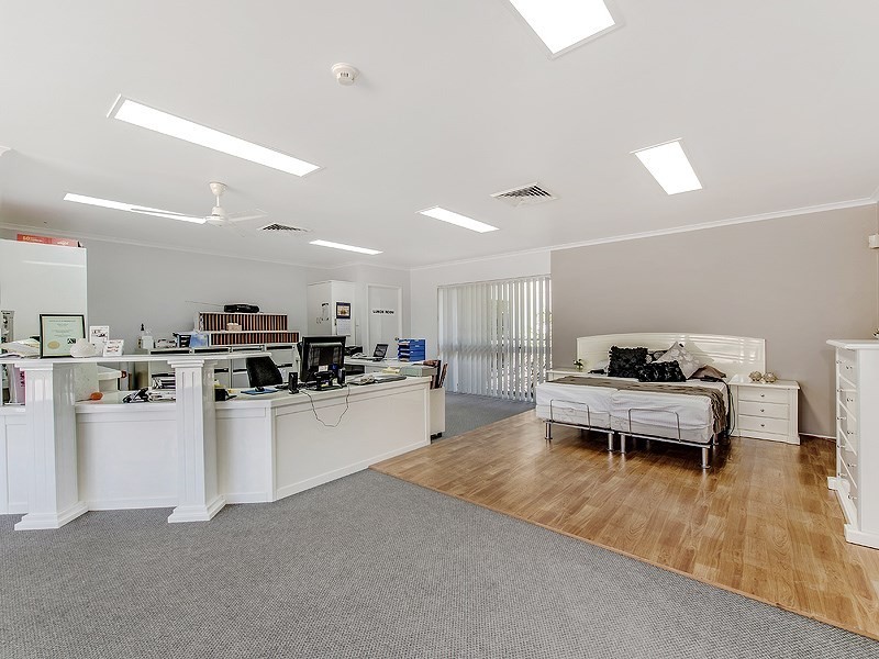34 Production Avenue, Warana QLD 4575