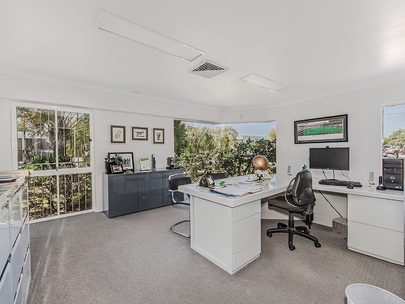 34 Production Avenue, Warana QLD 4575