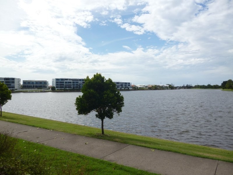 27 Technology Drive, Warana QLD 4575