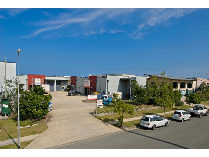 2/10 Premier Circuit, Warana QLD 4575