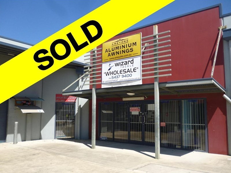 2/10 Premier Circuit, Warana QLD 4575