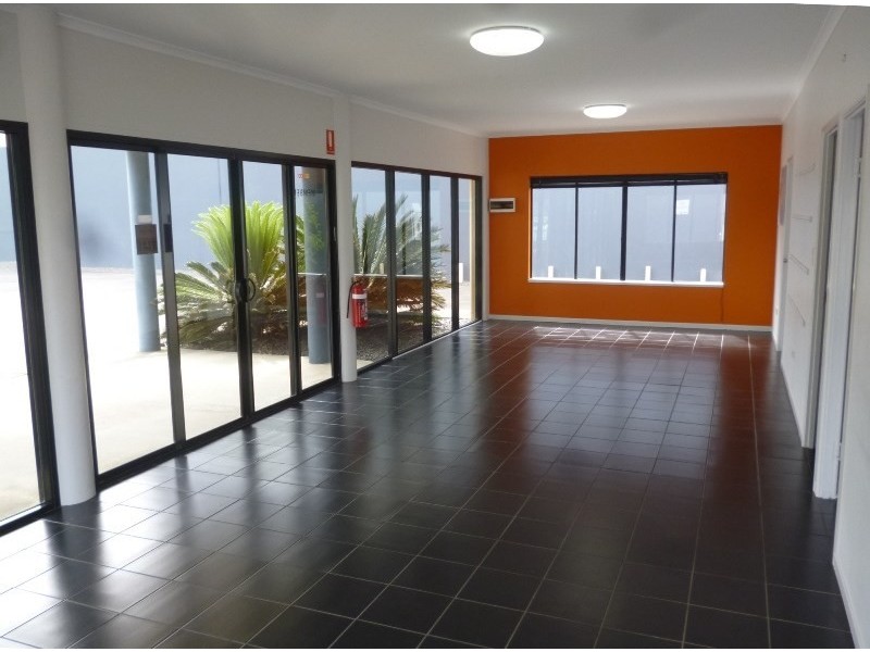 25 Caloundra Road, Caloundra West QLD 4551