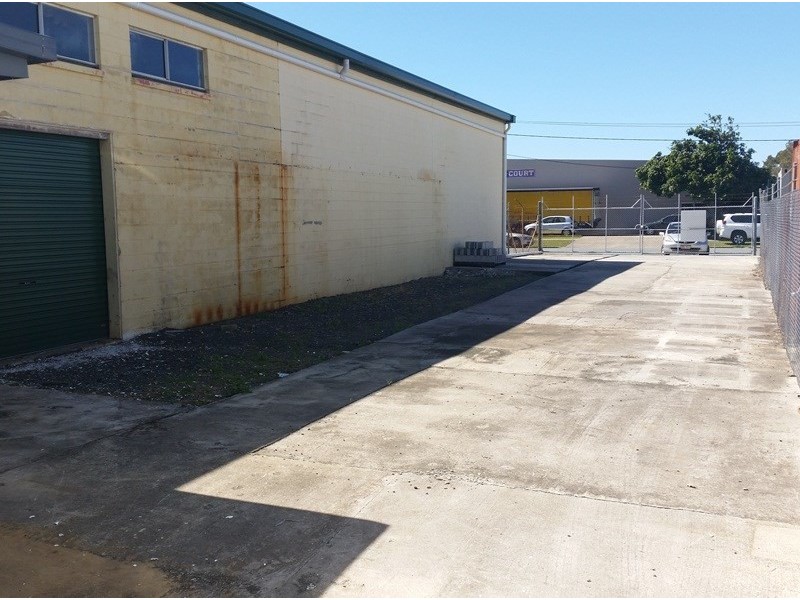 3/2 Tandem Avenue, Warana QLD 4575