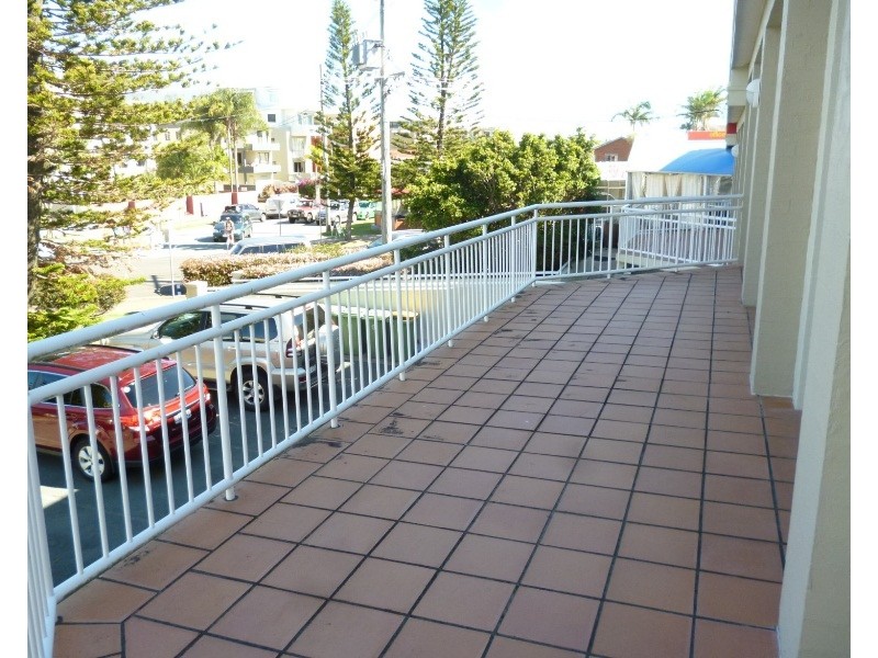 3/118 Bulcock Street, Caloundra QLD 4551