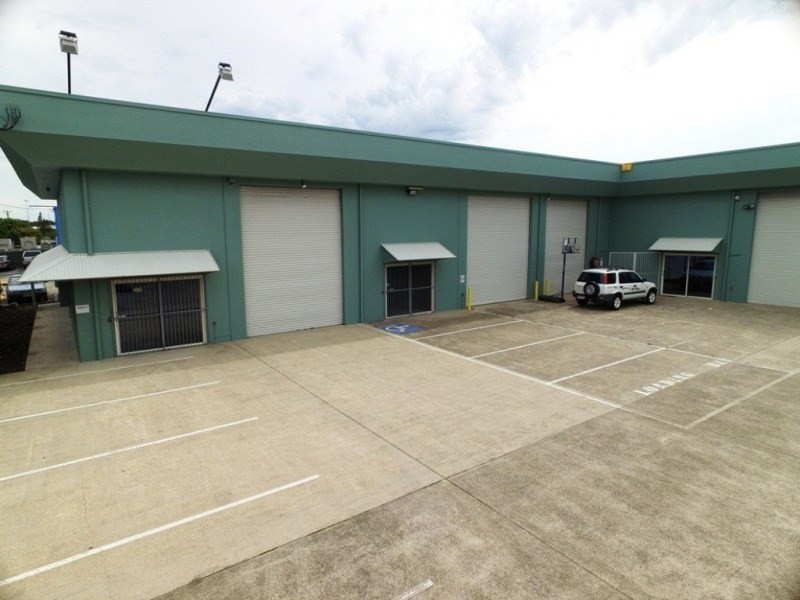 1/13 Main Drive, Warana QLD 4575