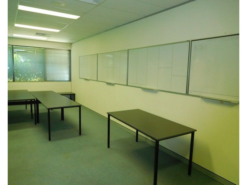 2/54 Canberra Terrace, Caloundra QLD 4551