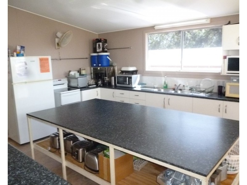 68 Peachester Road, Beerwah QLD 4519