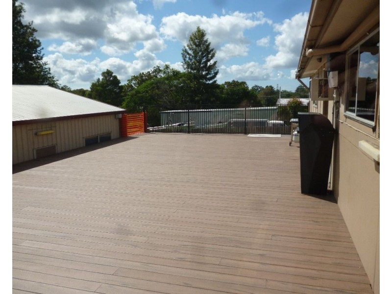 68 Peachester Road, Beerwah QLD 4519