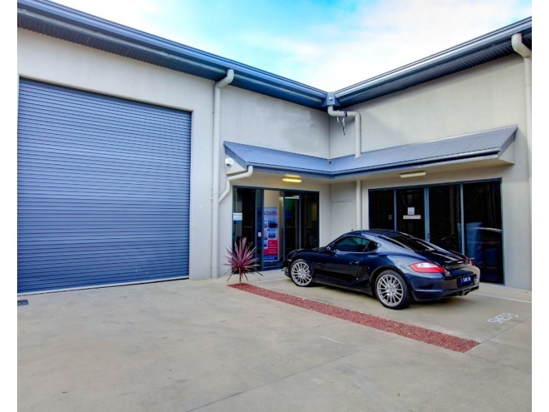 3/6 Premier Circuit, Warana QLD 4575