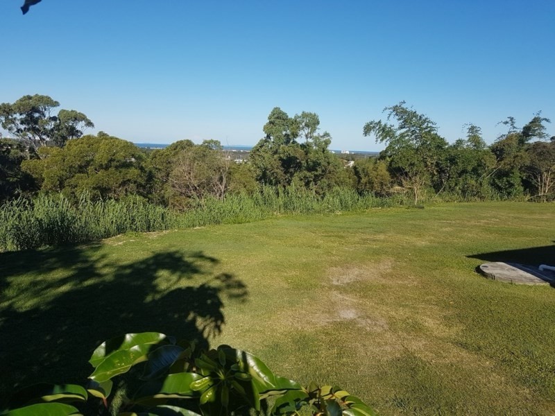 16 Sugar Bag Road, Little Mountain QLD 4551