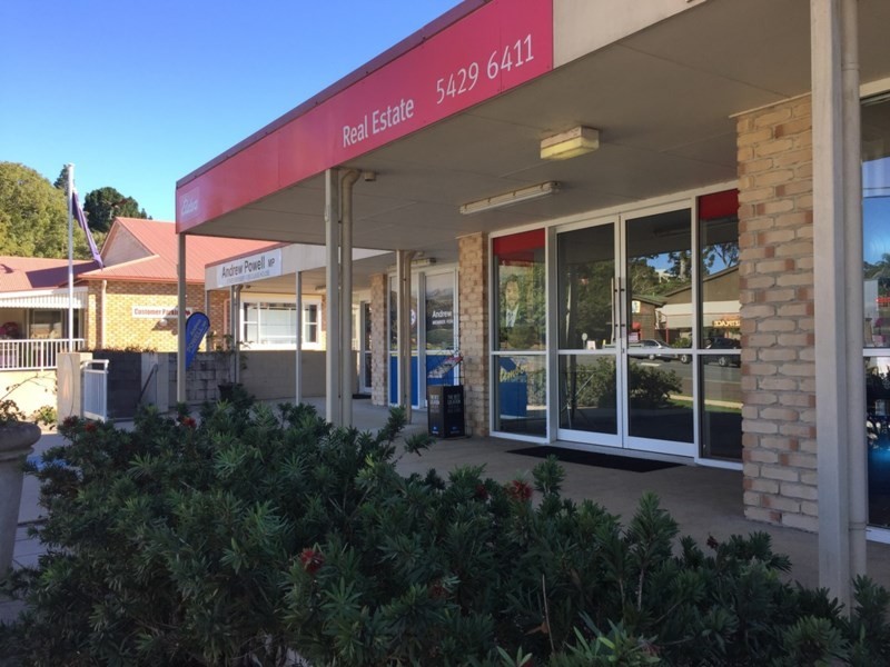 2/70 Maple Street, Maleny QLD 4552