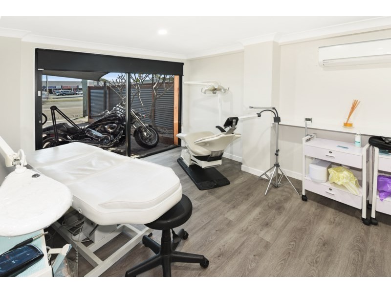 615 Nicklin Way, Wurtulla QLD 4575