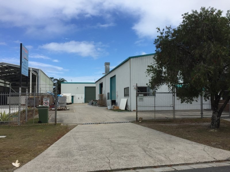 14 Bearing Avenue, Warana QLD 4575