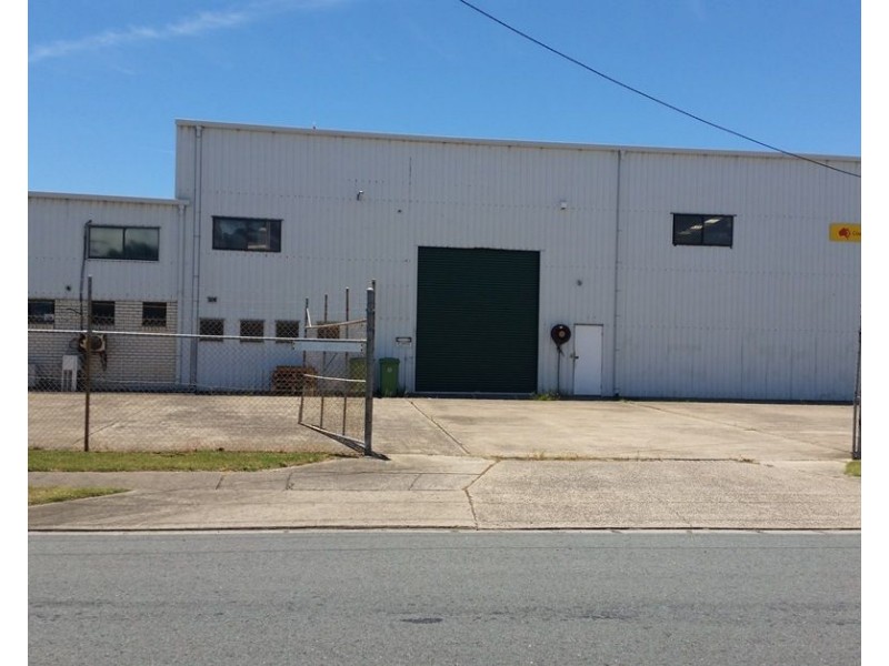 2 Production Avenue, Warana QLD 4575