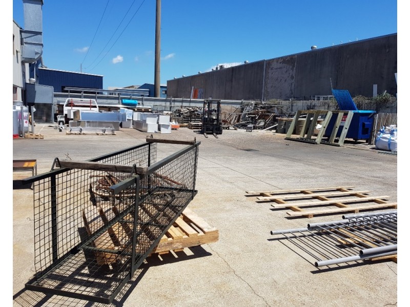 33 Production Avenue, Warana QLD 4575