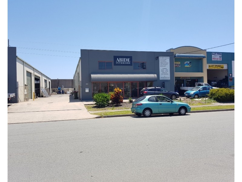 33 Production Avenue, Warana QLD 4575