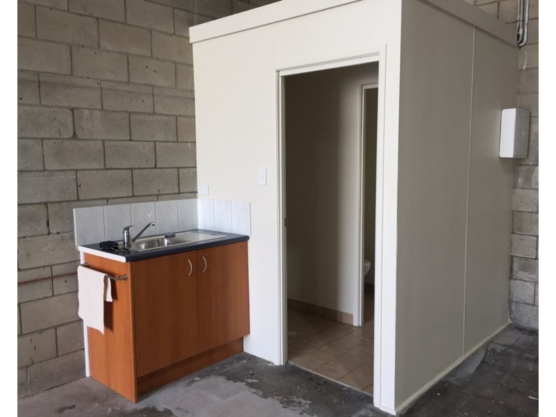 2/47 Beerwah Parade, Beerwah QLD 4519