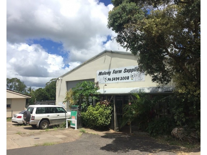 19 Macadamia Drive, Maleny QLD 4552