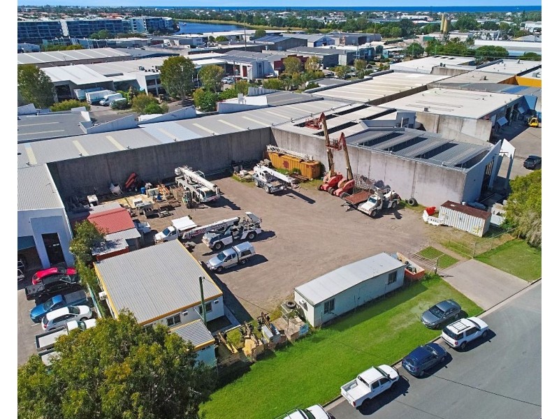 9 Dual Avenue, Warana QLD 4575