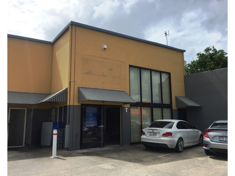 7/13 Machinery Avenue, Warana QLD 4575